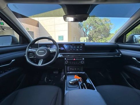 Used 2025 Hyundai Tucson Blue AWD/4WD image 11