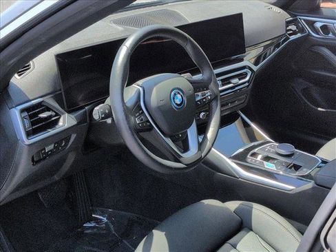 Used 2023 BMW i4 eDrive35 w/ Premium Package RWD image 10