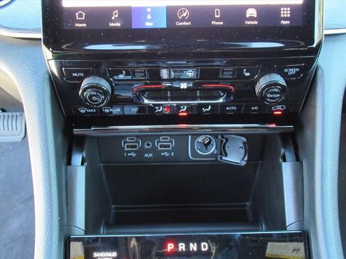 New 2025 Jeep Grand Cherokee Limited image 25