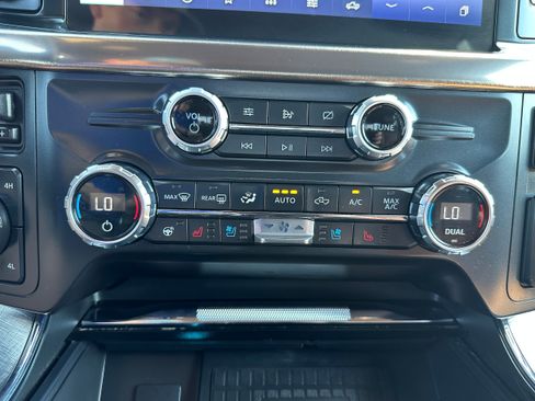 Used 2021 Ford F150 King Ranch w/ Equipment Group 601A High AWD/4WD image 17