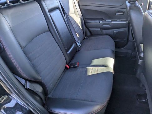 Used 2025 Mitsubishi Outlander Sport SE image 27