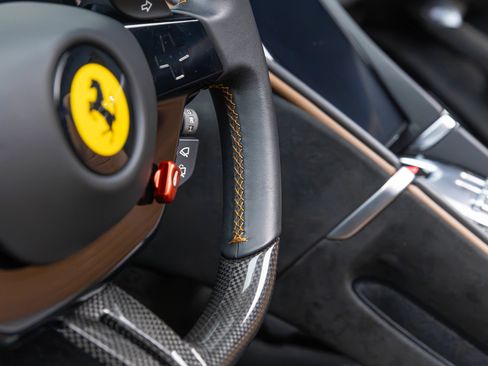 Used 2024 Ferrari Roma Spider RWD image 23
