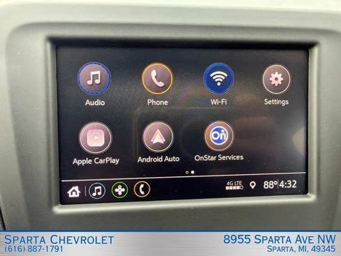 Used 2020 Chevrolet Equinox LT w/ Driver Convenience Package FWD image 23