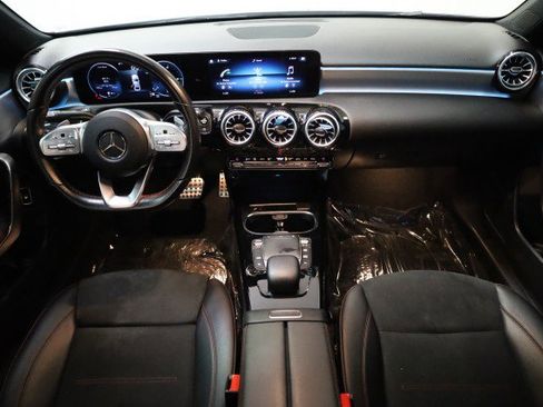 Used 2022 Mercedes-Benz A 220 w/ AMG Line image 25
