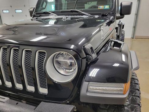 Used 2021 Jeep Wrangler Unlimited Sahara AWD/4WD image 38