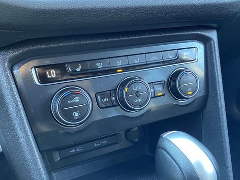 Used 2021 Volkswagen Tiguan SE R-Line image 26