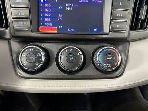Used 2013 Toyota RAV4 LE AWD/4WD image 19