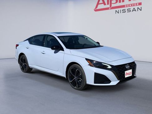 New 2025 Nissan Altima 2.5 SR w/ SR Premium Package image 7