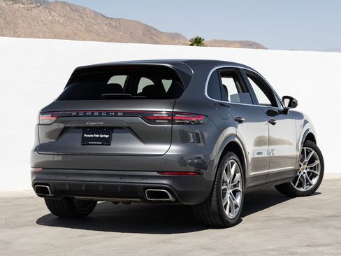 Certified 2023 Porsche Cayenne AWD/4WD image 7