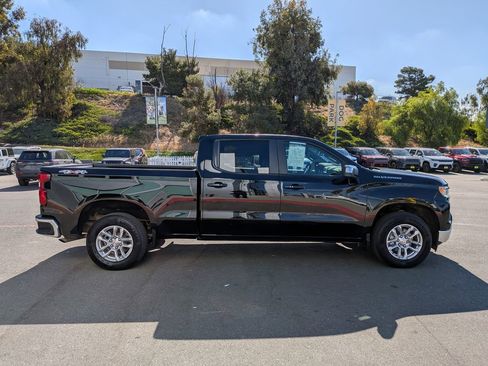 Used 2023 Chevrolet Silverado 1500 LT w/ Protection Package AWD/4WD image 10