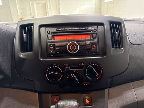 Used 2015 Nissan NV200 S w/ Cruise Control Package FWD image 16