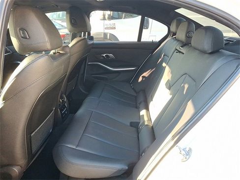 Used 2019 BMW 330i xDrive Sedan w/ Convenience Package image 11