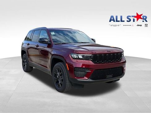 New 2025 Jeep Grand Cherokee Altitude RWD image 1