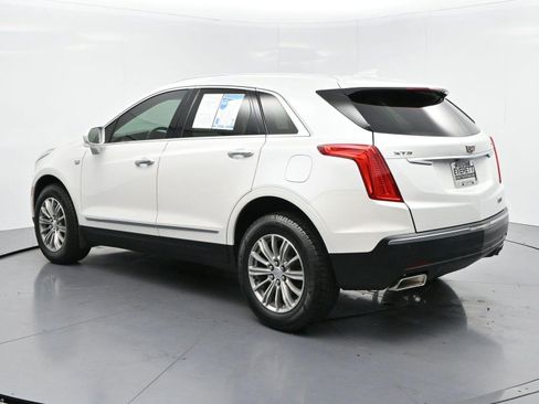 Used 2017 Cadillac XT5 Luxury w/ Driver Awareness Package FWD image 5