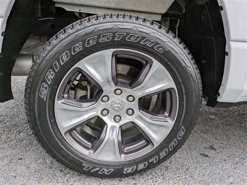 Used 2019 RAM 1500 Big Horn image 12