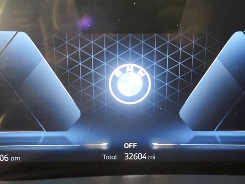 Used 2023 BMW X7 xDrive40i w/ Executive Package AWD/4WD image 46
