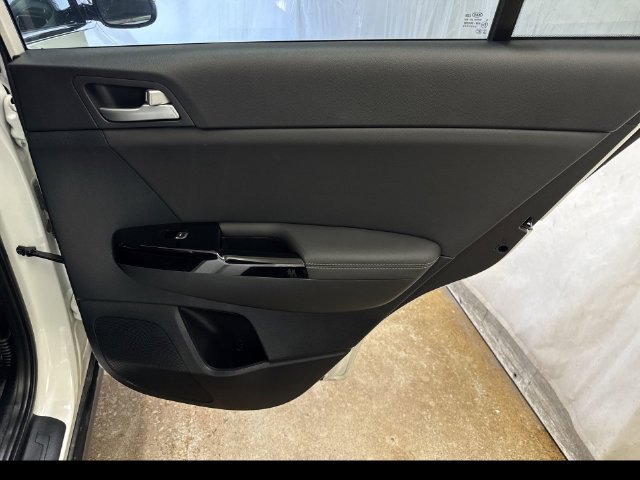 Used 2022 Kia Sportage EX AWD/4WD image 25