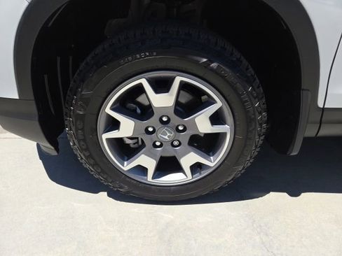 Certified 2023 Honda Passport TrailSport image 28