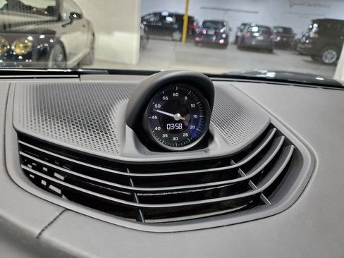 Used 2022 Porsche Taycan GTS image 36