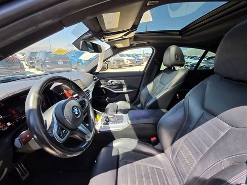 Used 2019 BMW 330i Sedan w/ M Sport Package RWD image 12