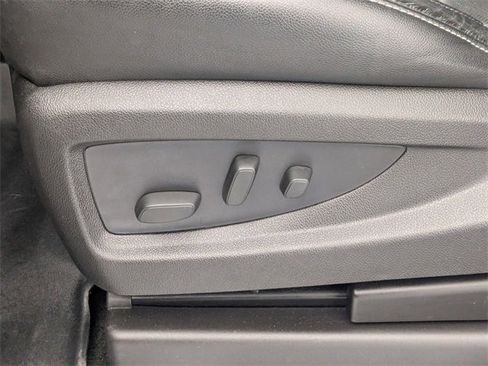 Used 2017 Chevrolet Suburban Premier image 15