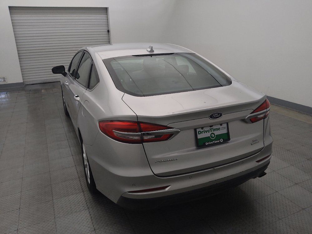 Used 2019 Ford Fusion SE FWD image 6