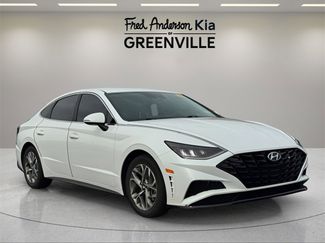 Used 2022 Hyundai Sonata SEL w/ Preferred Accessory Package image 1