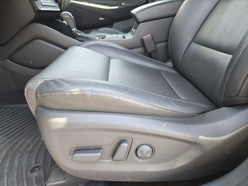 Used 2021 Hyundai Tucson Ultimate w/ Cargo Package FWD image 24