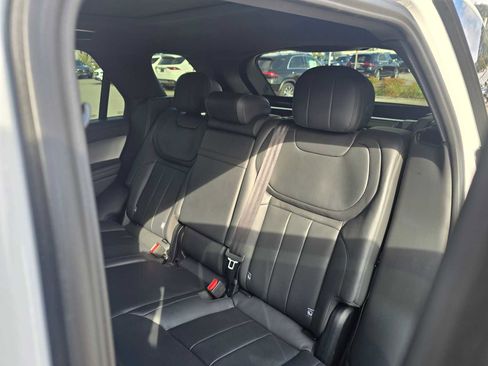 Used 2024 Land Rover Range Rover Sport Dynamic SE image 19