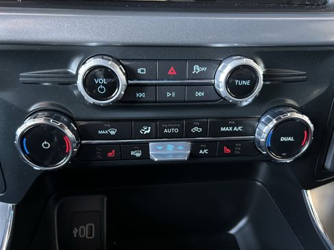 Used 2025 Ford F150 XLT w/ Equipment Group 302A MID image 19