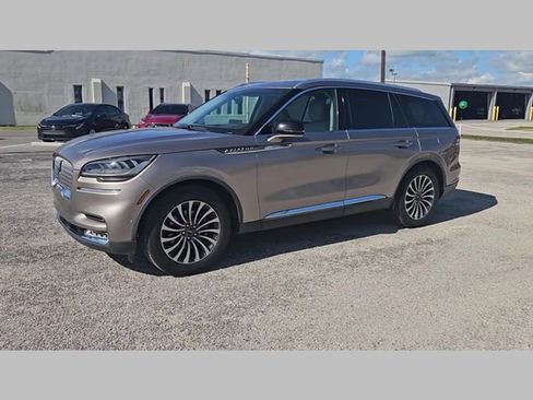 Used 2021 Lincoln Aviator Reserve w/ Equipment Group 201A image 37