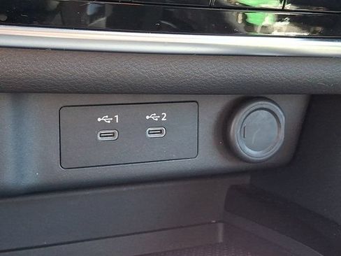 Used 2025 Nissan Rogue S FWD image 29