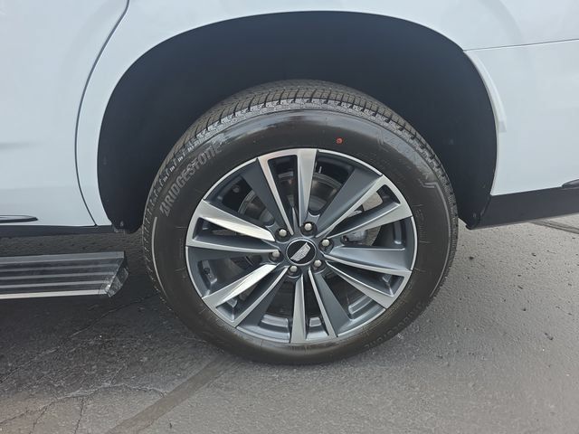 Certified 2026 Cadillac Escalade Sport w/ LPO, Floor Liner Package AWD/4WD image 37