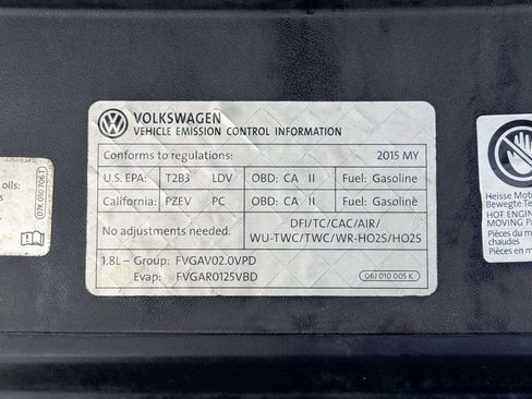 Used 2015 Volkswagen Passat 1.8T SE FWD image 14