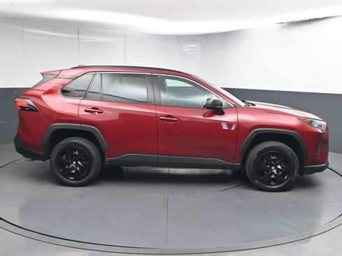 Used 2020 Toyota RAV4 LE w/ All Weather Liner Package image 9