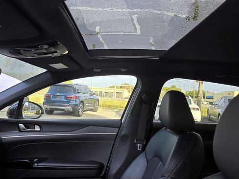 Used 2023 Kia K5 GT-Line image 28