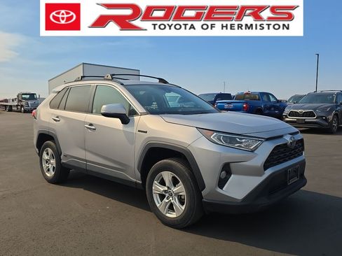 Certified 2021 Toyota RAV4 XLE AWD/4WD image 1