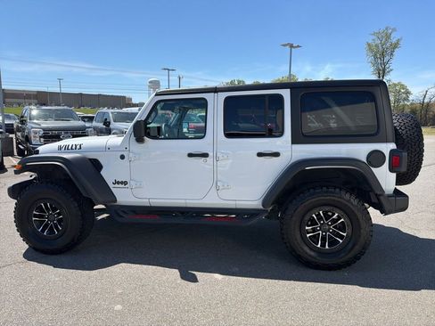 Used 2024 Jeep Wrangler Unlimited Sport AWD/4WD image 7