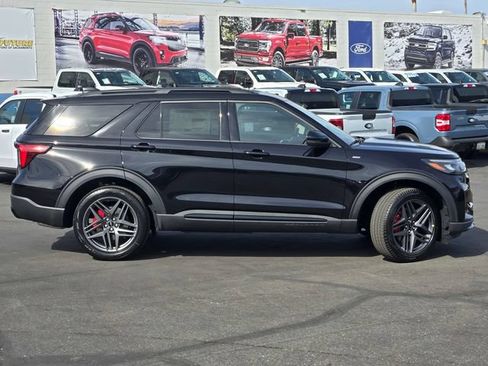 New 2026 Ford Explorer ST-Line w/ ST-Line Street Pack AWD/4WD image 3