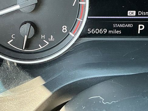 Certified 2023 Nissan Rogue SV w/ SV Premium Package FWD image 15