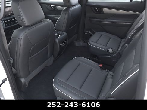 Used 2025 Buick Enclave Preferred image 29