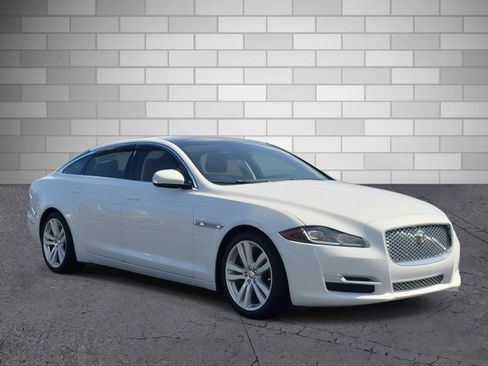 Used 2016 Jaguar XJ L Portfolio RWD image 7