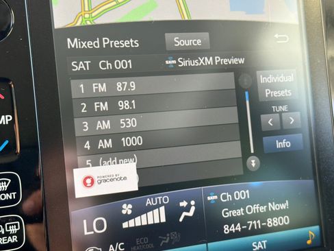 Used 2022 Toyota Prius Prime XLE FWD image 23