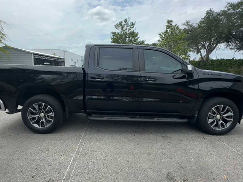 Used 2022 Chevrolet Silverado 1500 LT w/ All Star Edition Plus RWD image 9