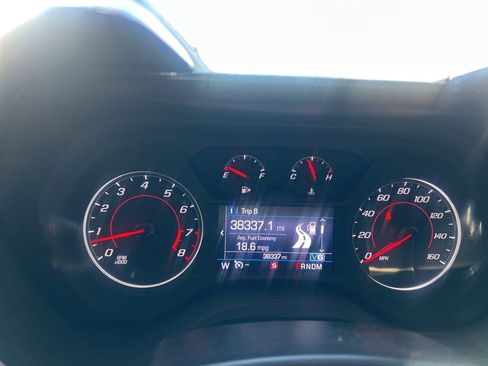 Used 2021 Chevrolet Camaro LT w/ RS Package image 20