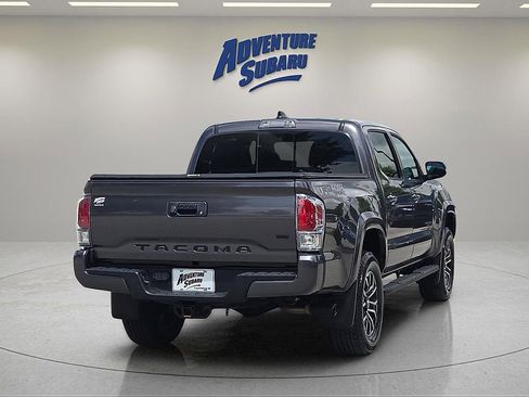 Used 2020 Toyota Tacoma TRD Sport AWD/4WD image 6