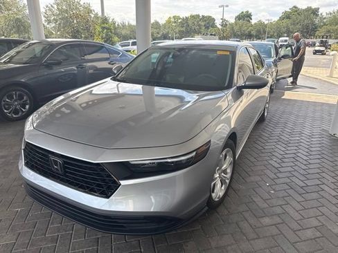 Certified 2023 Honda Accord LX image 3