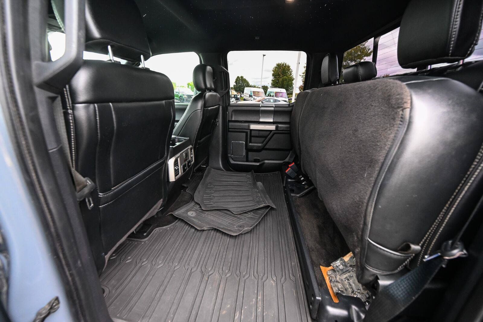 Used 2020 Ford F150 Lariat w/ Equipment Group 502A Luxury AWD/4WD image 21