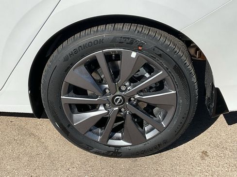 New 2026 Nissan Sentra SL w/ Floor Mat Package FWD image 8