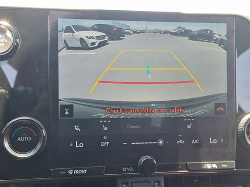 Used 2023 Lexus NX 250 FWD w/ Towing Package (2000 Lbs) image 13